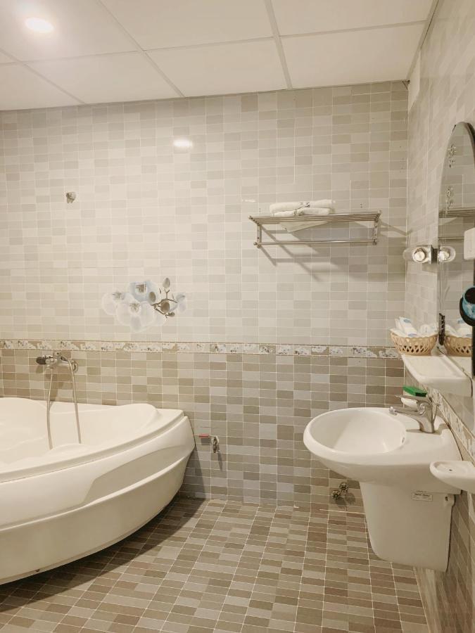 Thanh Thu 1 Hotel Kon Tum Bagian luar foto